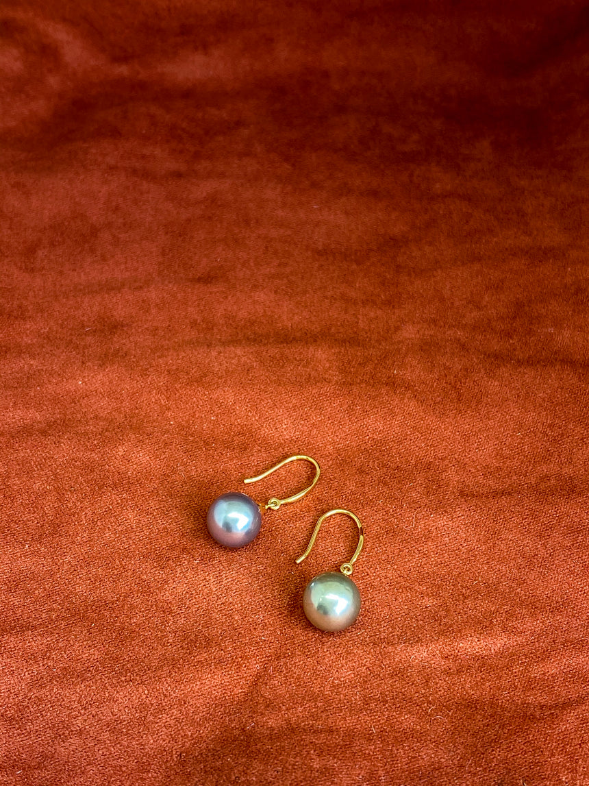 Tahitian Pearl 18K Gold Hook Earrings
