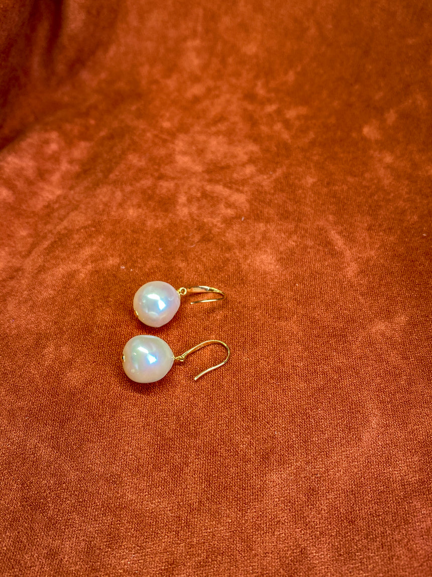 White South Sea Pearl 18K Gold Hook Earrings